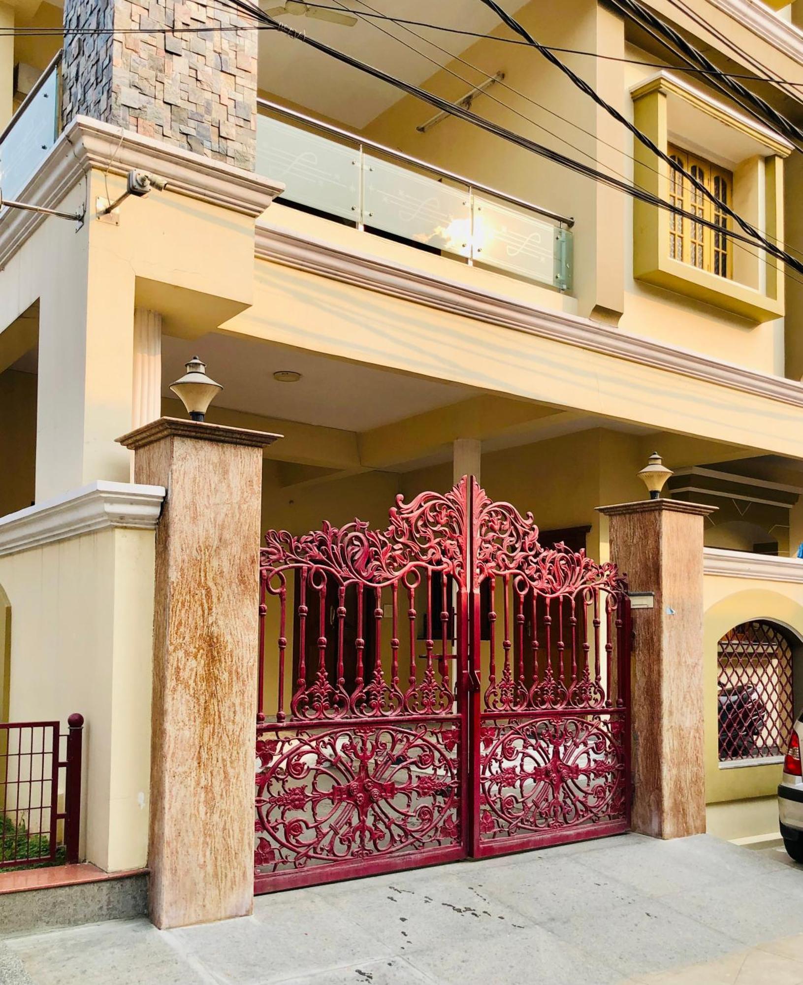 Upscale 2bhk In Downtown Hyderabad